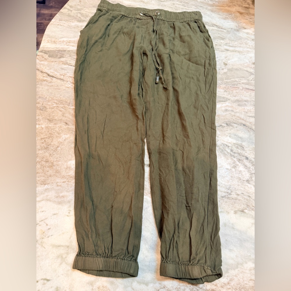 FIGS Olive Green Jogger Pants Women’s Medium Elastic Waist Lounge Casual